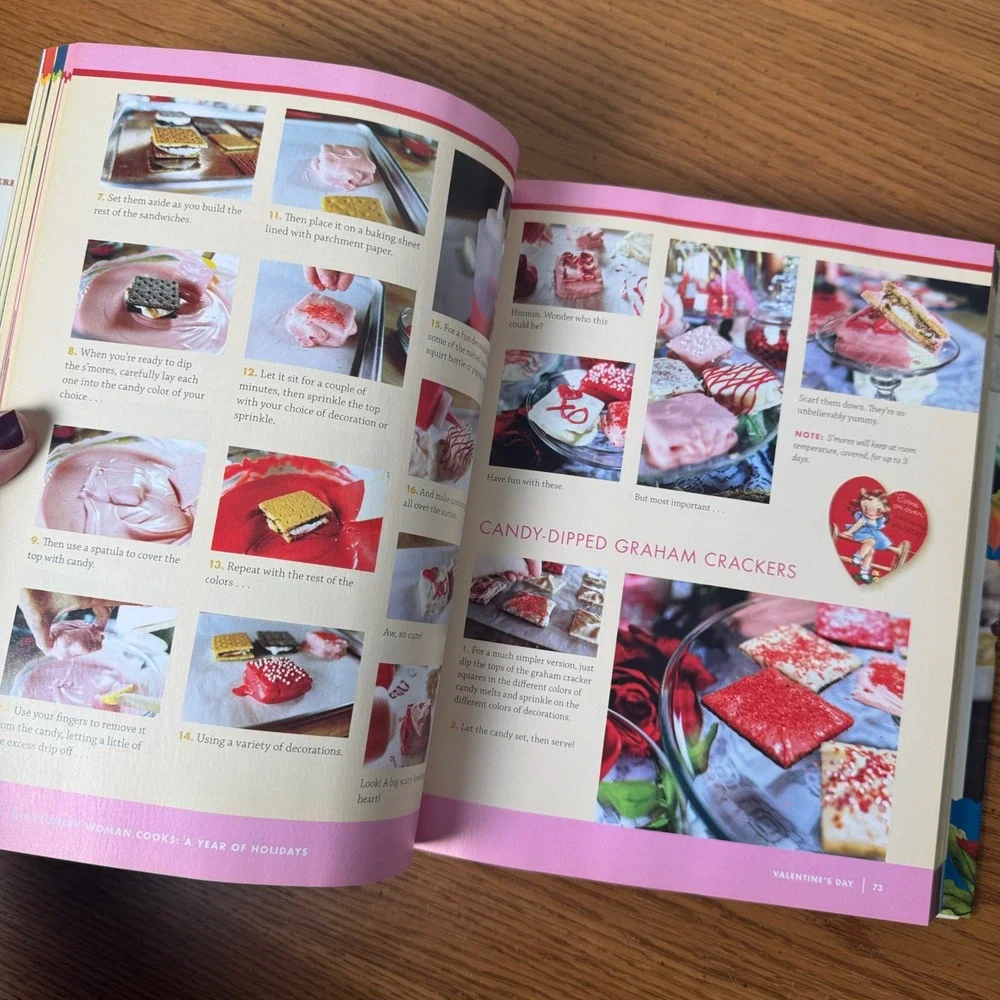The Pioneer Woman Cooks A Year of Holidays Ree‎ Drummond Hardcover Cookbook